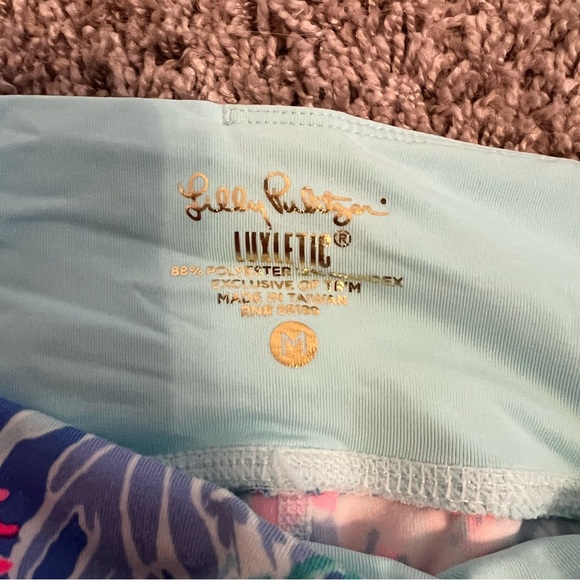{Lilly Pulitzer} Luxletic Weekender Cropped Leggings - Mermaid Cove - Picture 6 of 13